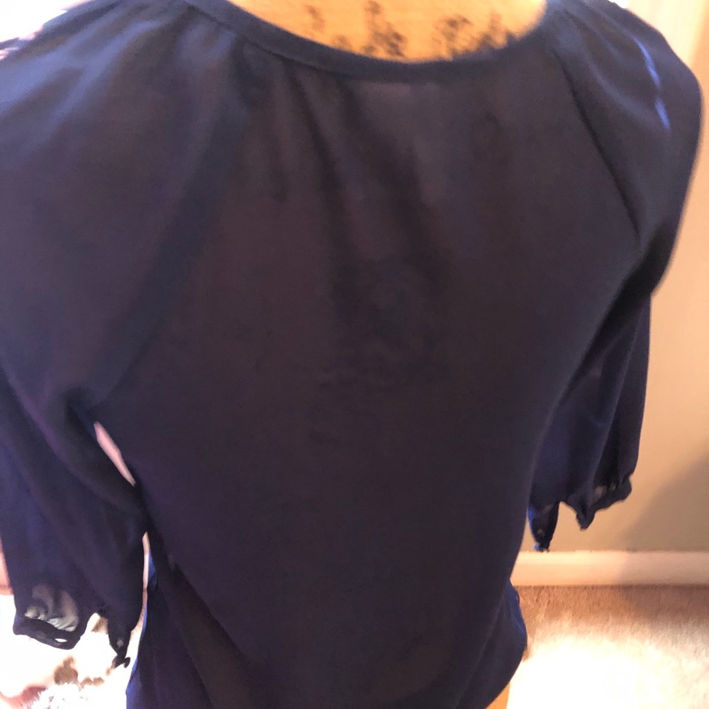 See through top. - Picture 2 of 3